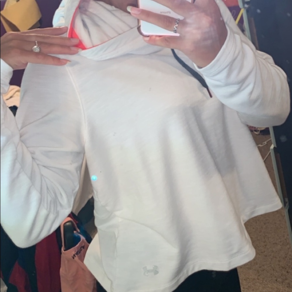 Under Armour pullover! - Picture 2 of 4